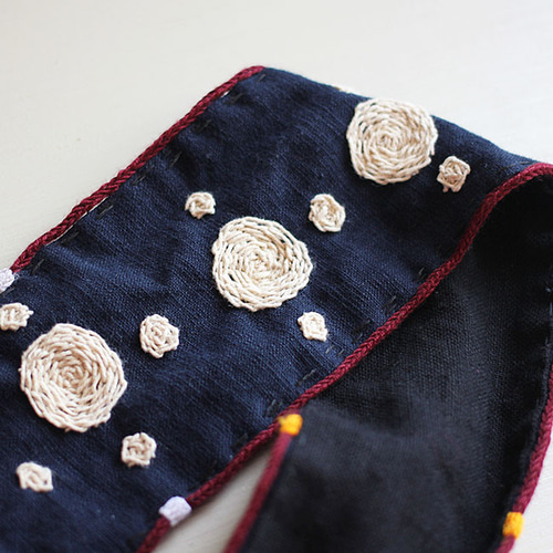 再販☆総手刺繍☆ぐるぐるドット柄刺し子の大きめショルダー