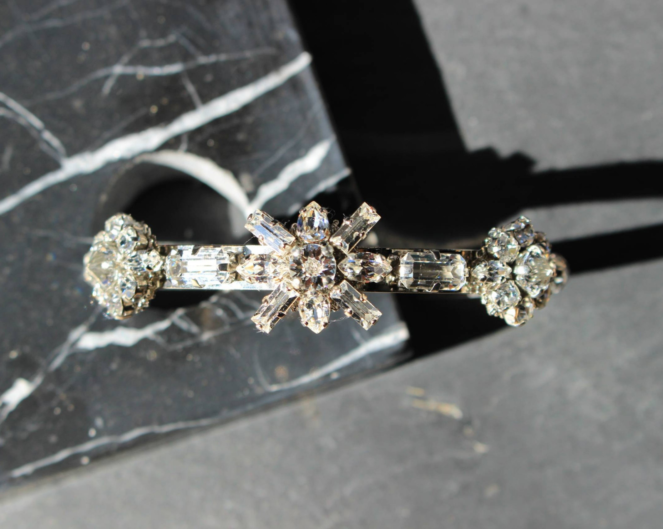 ヴィンテージスワロフスキー たっぷり キラキラ ハングル 大人アクセサリー