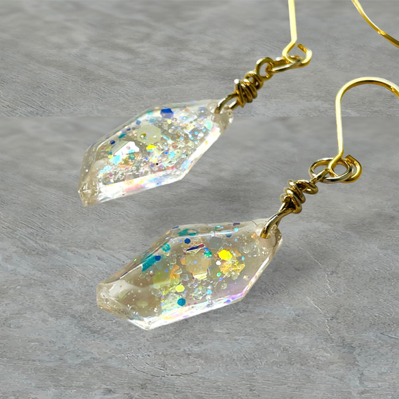 ピアス・イヤリング/宝石みたいなキラキラレジンピアス【オーロラ