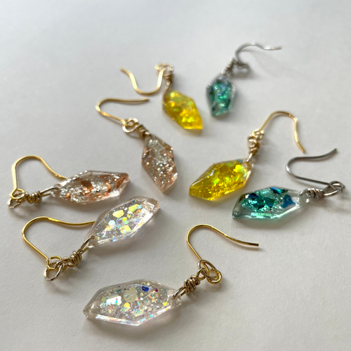 ピアス・イヤリング/宝石みたいなキラキラレジンピアス【オーロラ 