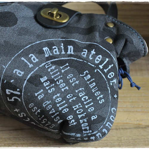 受注製作】カモフラ:ミリタリー:ふわふわ:巾着トート:スマホショルダー