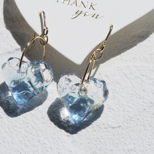 海を切りとったブル―ハートのピアス・イヤリング ピアス（フック 