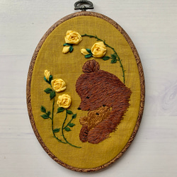 ある森の中で　クマの親子　手刺繍タペストリー　父の日にも 5枚目の画像