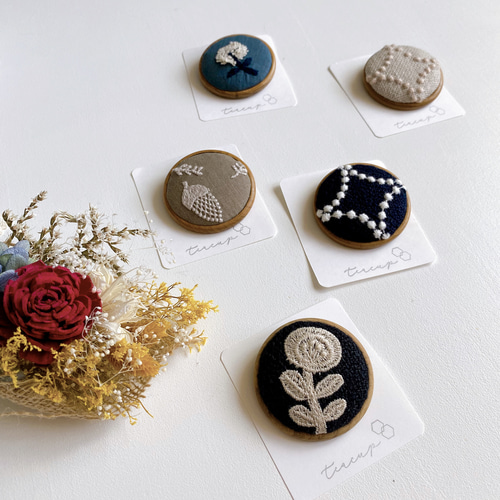 ブローチ ミナペルホネン どんぐり ブローチ teacup 通販 15938060