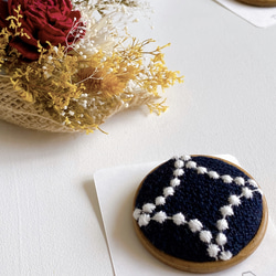 ブローチ ミナペルホネン どんぐり ブローチ teacup 通販 15938060