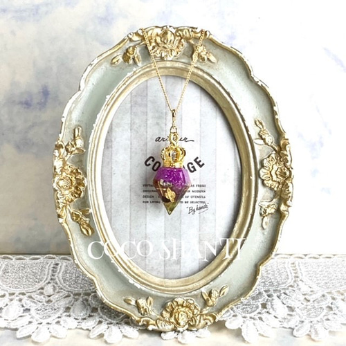 王冠（クラウン）付き・カラフルな天然石一杯のミニオルゴナイトの