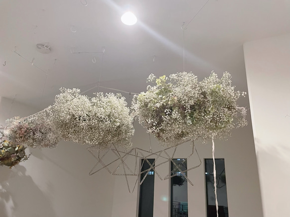 flying wreath かすみ草 紫陽花 フライングリース  カスミソウ リース ナチュラル 2枚目の画像