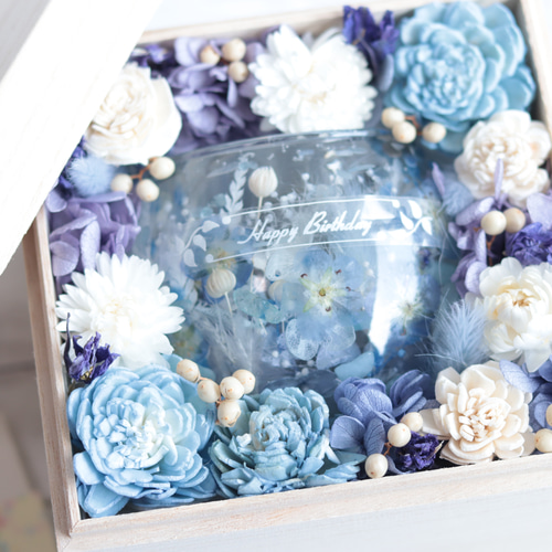 特別な贈り物に】桐箱のフラワーBOX「ネモフィラ&アクアマリンの水中