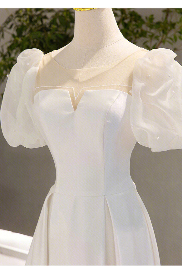 パフスリーブ サテン　シンプル ウエディングドレス 二次会 前撮り バスト ウエスト ヒップ