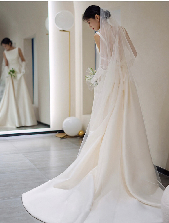 オーバースカート　サテン　ノースリーブ　シンプル　ウエディングドレス バスト ウエスト ヒップ