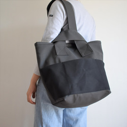 CLOUCHY SHOULDER BAG（チャコール/グレー×ブラック） 16枚目の画像