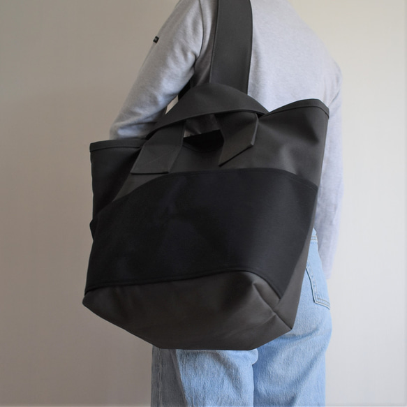 CLOUCHY SHOULDER BAG（チャコール/グレー×ブラック） 7枚目の画像