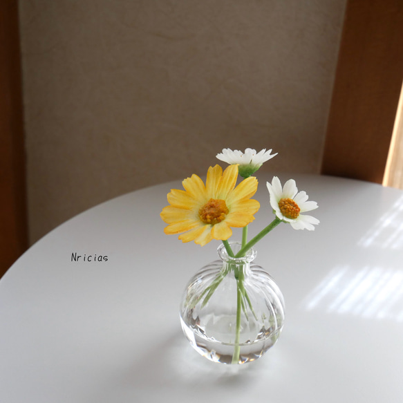 小花を飾りたい♪✿クレイフラワー マーガレット NO.MWM5ーY9B 17枚目の画像