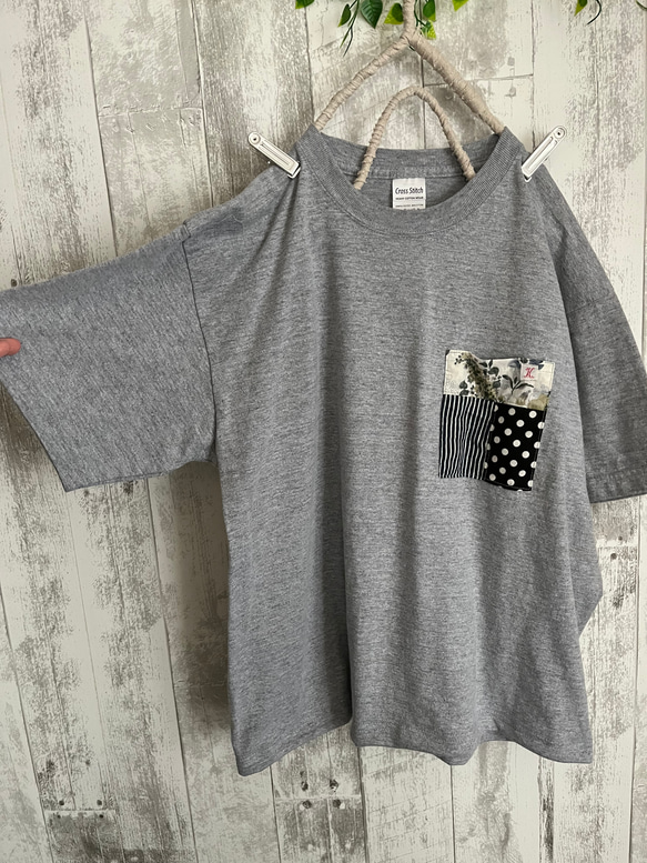 夏パッチポケット付きゆったりグレーTシャツcotton100% 2枚目の画像