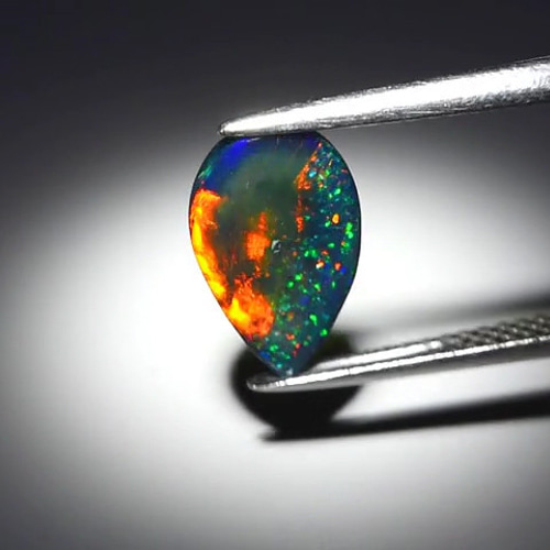 1.59ct 極上遊色 天然 エチオピアン ブラック オパール ｜鑑別済ロット 