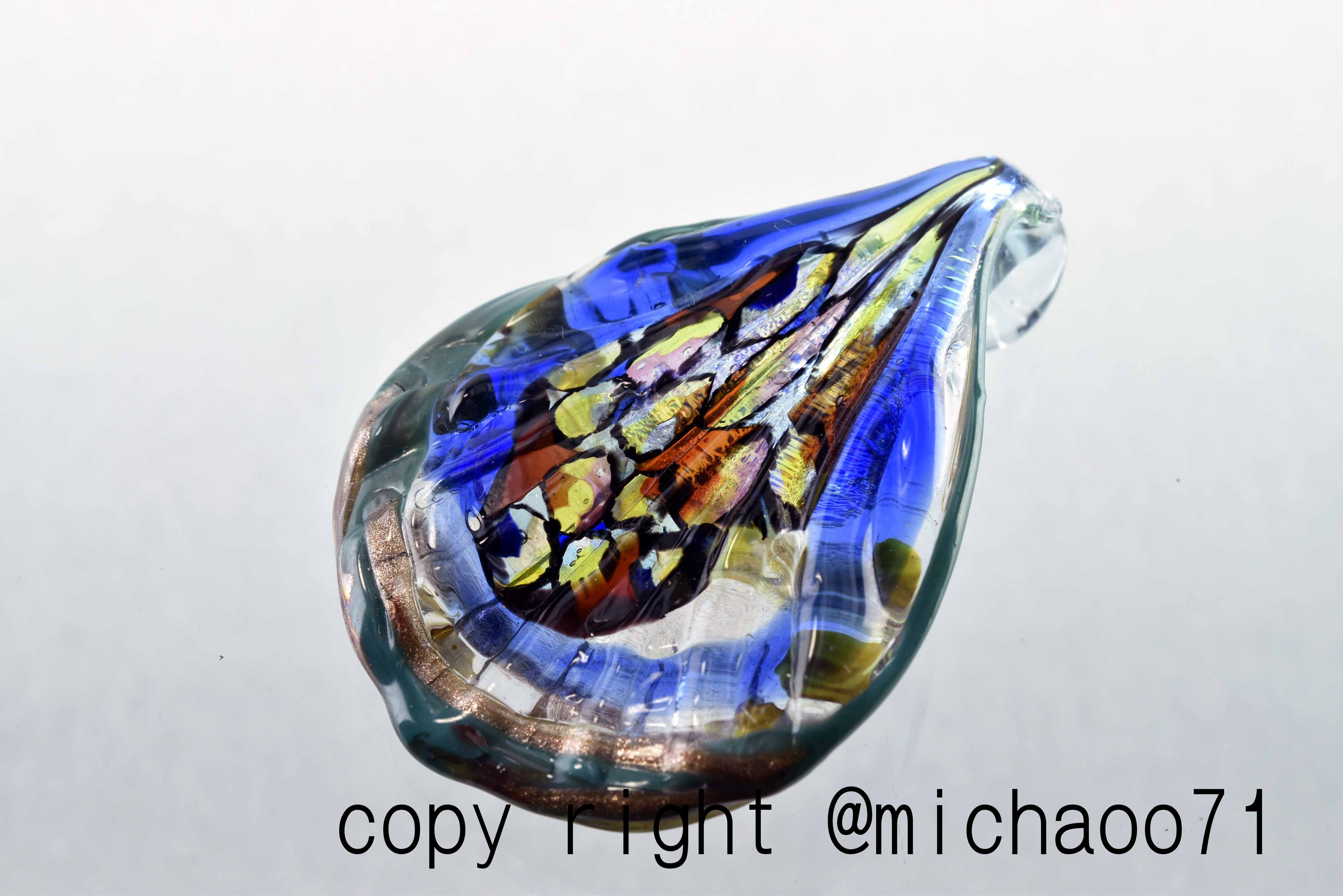 創作トンボ玉　 shell 型　アートガラスのジュエリー　ネックレス(10752-489min）作家物一点物