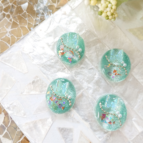 レジンヘアゴム お花畑 ちょうちょ ブルー ハンドメイド 【UVレジン