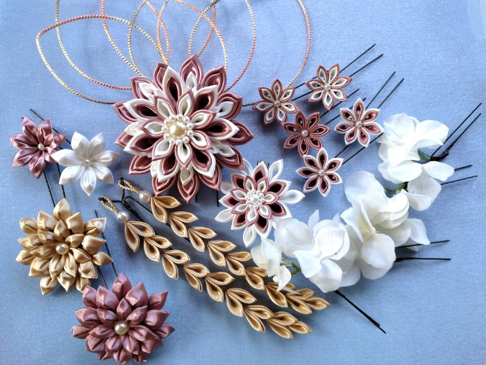 洋風つまみ細工＊髪飾り・ヘッドドレス【くすみピンクと白と金】豪華セット　下がり、水引風飾り付き・成人式結婚式等