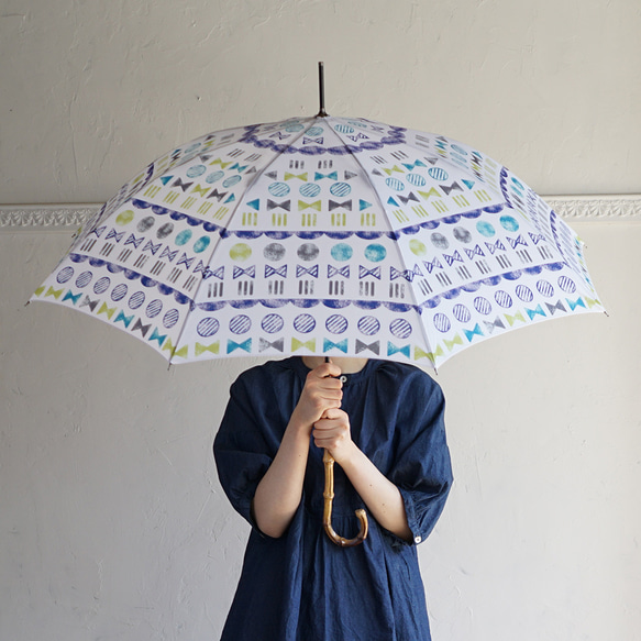 竹傘印章 晴雨兼備的長傘 ALCEDO 161052 陽傘傘印章 竹柄 第1張的照片