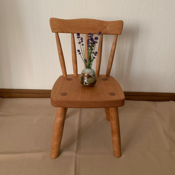 ウィンザーチェア　子供用　木製　椅子　贈答品　出産祝い 6枚目の画像