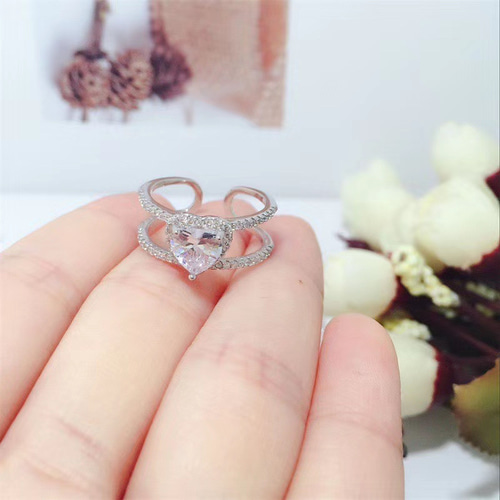 newデザイン】ハートシェイプ モアサナイト ダイヤ リング K18WG 指輪  