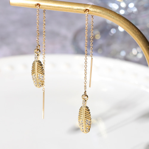 再販】『飛躍』ゴールドフェザーチェーンピアス《ゴールド