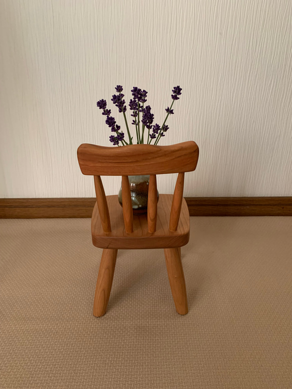 小さい椅子　インテリア　花台　木工作品　ウィンザーチェア 4枚目の画像