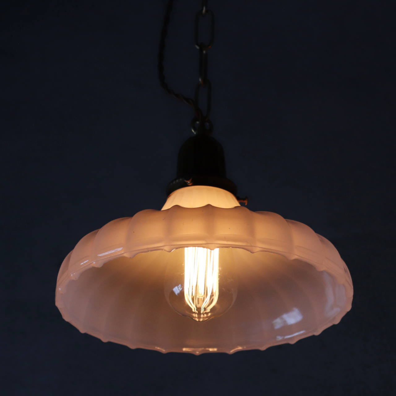 特注品 USAヴィンテージプリーツフロストガラスペンダントライト太線