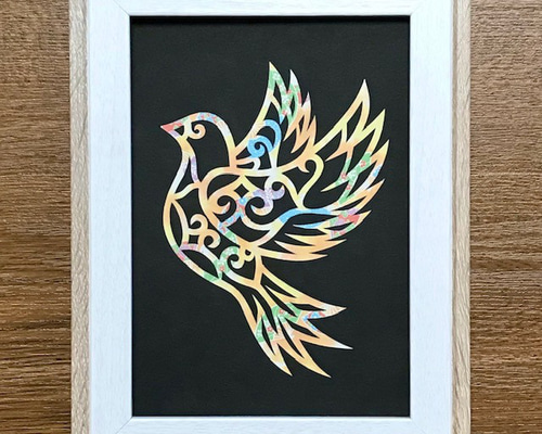 カラスの油絵◆1点物絵画◆アイヌ模様/パワーアート/真作/作者サイン入り Amazon.co.jp: カラスの油絵 1点物絵画 アイヌ模様 パワーアート 真作