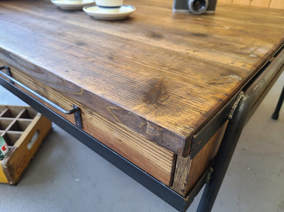 VINTAGE-SUGI DRAWER TABLE　古材×アイアンのセンターテーブル 4枚目の画像