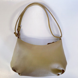 Hosi ~ コロンとした可愛らしい肩がけ2wayバッグ(姫路レザー) 1枚目の画像