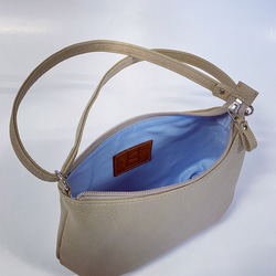 Hosi ~ コロンとした可愛らしい肩がけ2wayバッグ(姫路レザー) 3枚目の画像