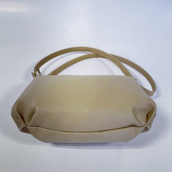 Hosi ~ コロンとした可愛らしい肩がけ2wayバッグ(姫路レザー) 2枚目の画像