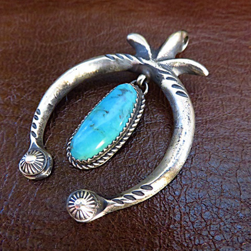 に初値下げ！ インディアンジュエリー ナバホ ターコイズ シルバー 925