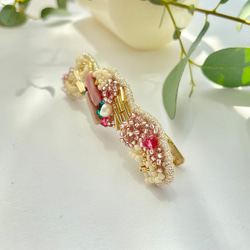 ビーズ刺繍アクセサリー/ビーズアクセサリー/ヘアクリップ/淡水パール/結婚式/ピンク/ヘアアクセサリー/女子会/お呼ばれ 7枚目の画像