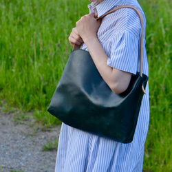PORTER オリーブグリーン ショルダーバッグ レザー仕様 オイルレザーのショルダーバッグ（グリーン） | iichi 日々の
