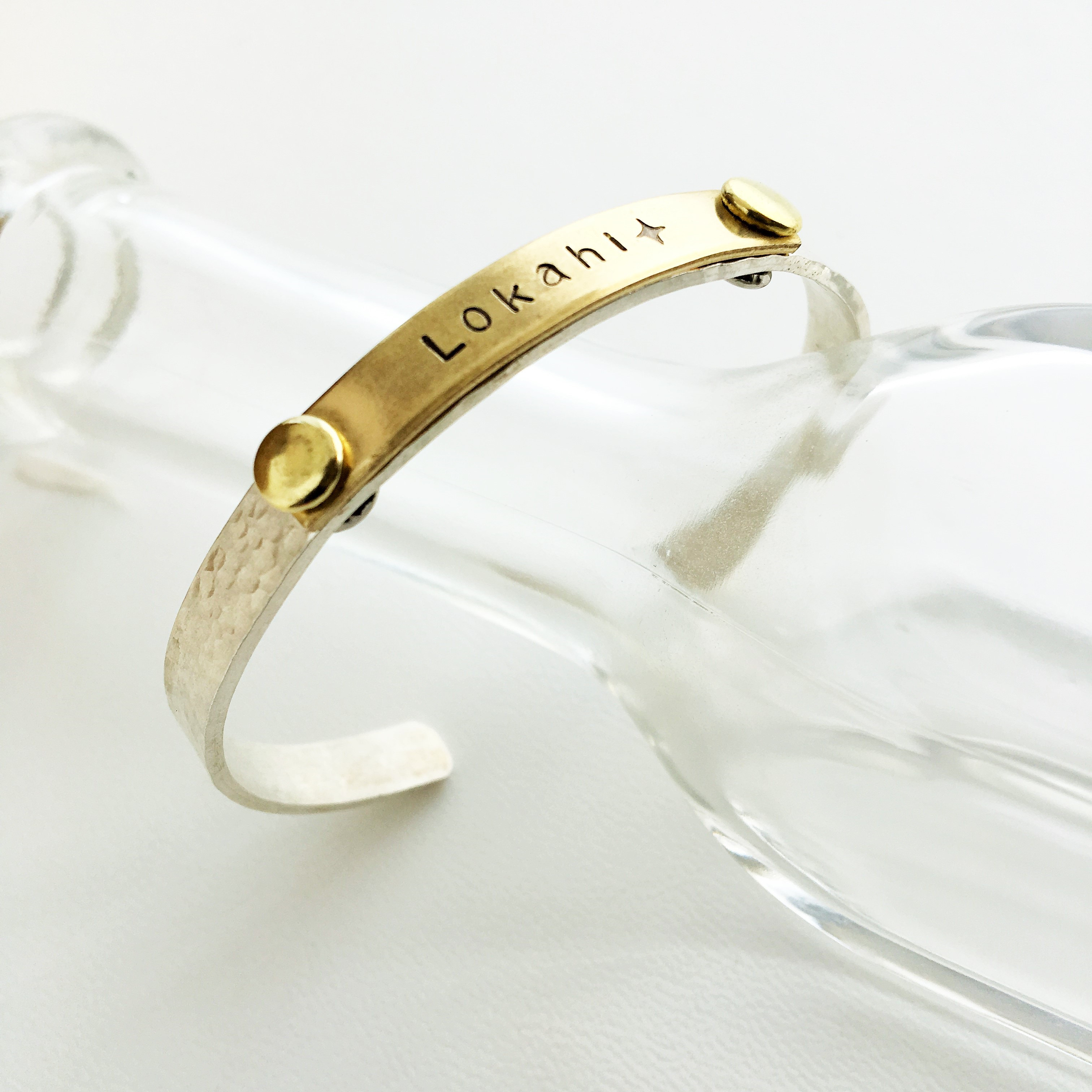 刻印プレートバイカラーアロハバングル1.4フラット ブレスレット