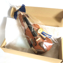 小さな音楽家のための【はじめてバイオリン】ブラウン　フェルト製の手縫いぬいぐるみバイオリン No.230516 5枚目の画像