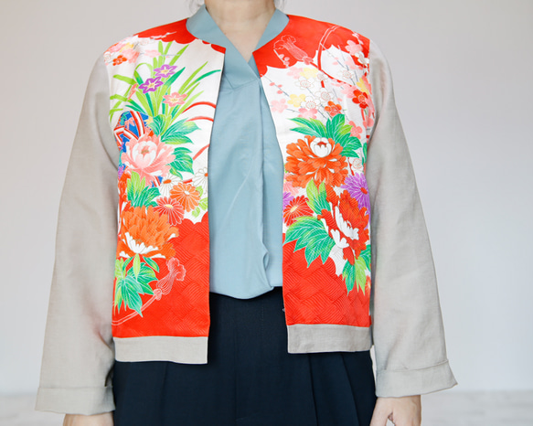 KIMONO CREW NECK Jacket -upcycled from Vintage Kimono 第3張的照片
