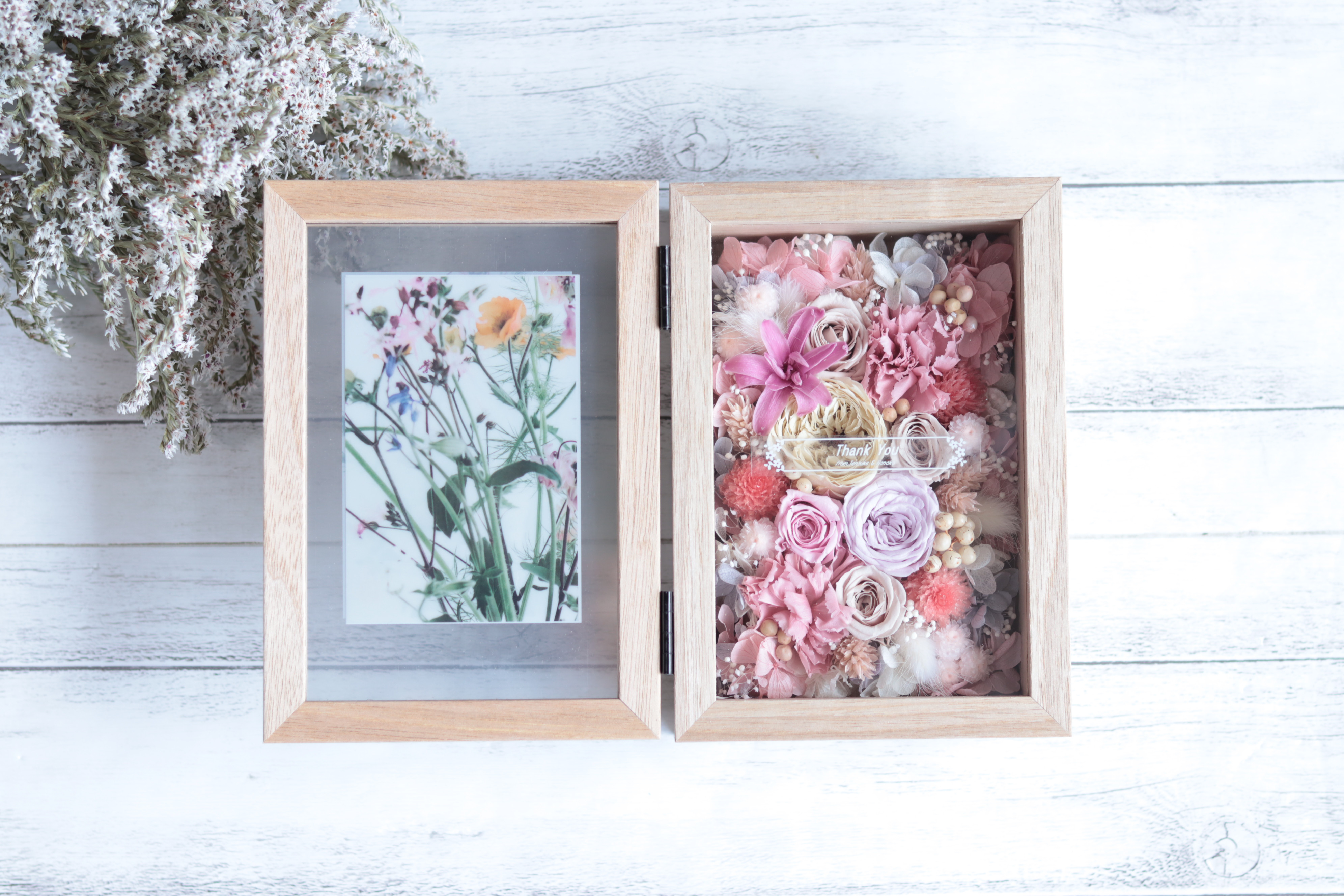 【選べるメッセージラベル】ナチュラルピンクラベンダーのフォトフレーム※プリザーブドフラワー
