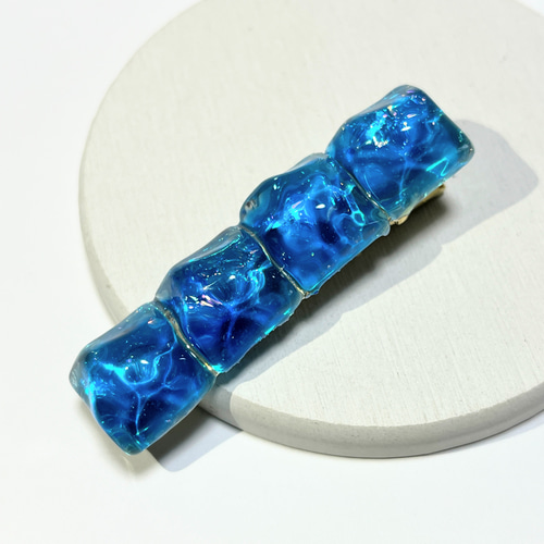 レジンヘアゴム　ちょうちょ　水面　ブルー　キラキラ　春夏花手水 レジンヘアゴムちょうちょ水面ブルーキラキラ春夏花手水