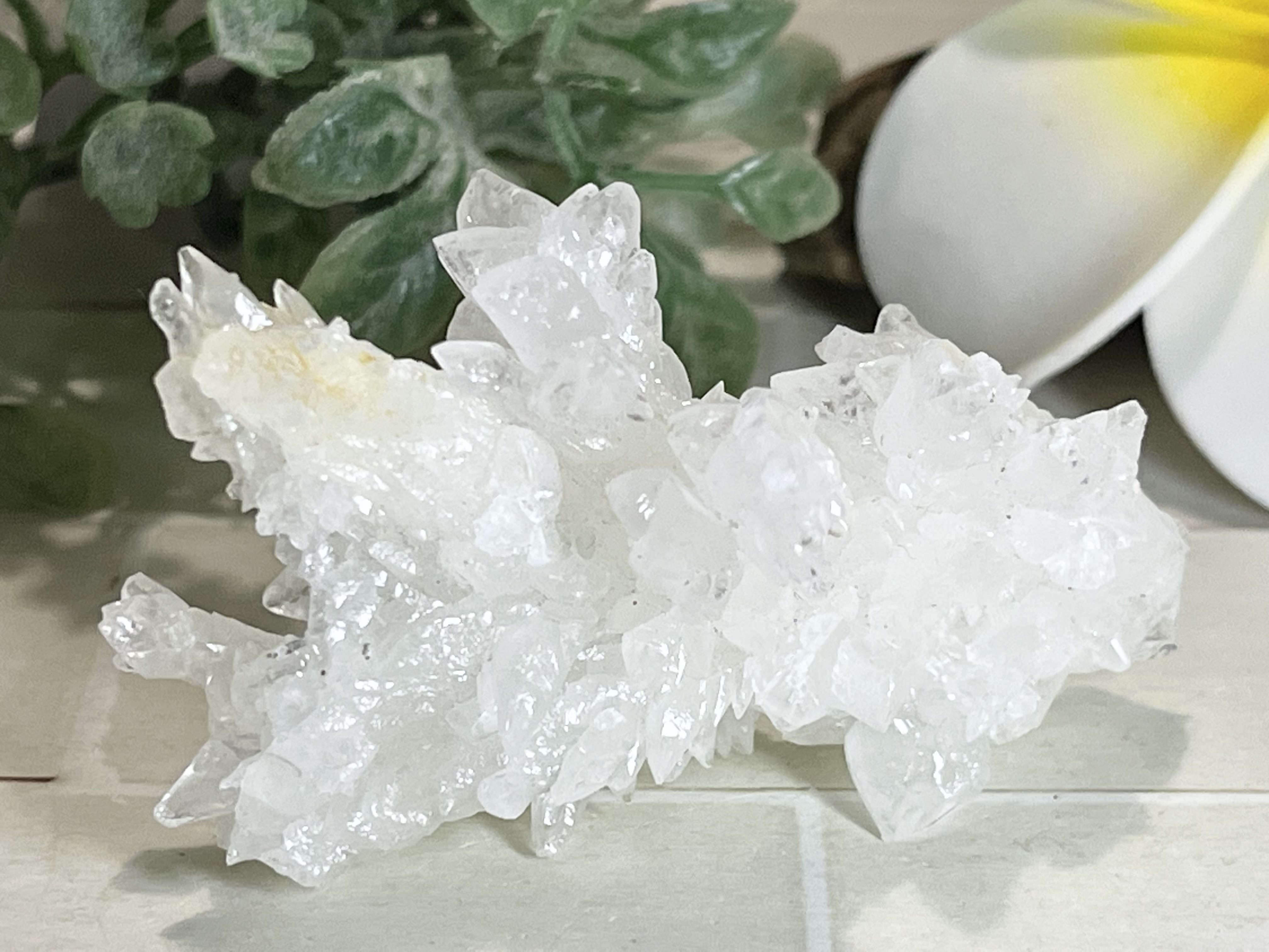 なごみ石✨　ホワイト　アラゴナイト クラスター 原石 霰石　ラフストーン 4,250円