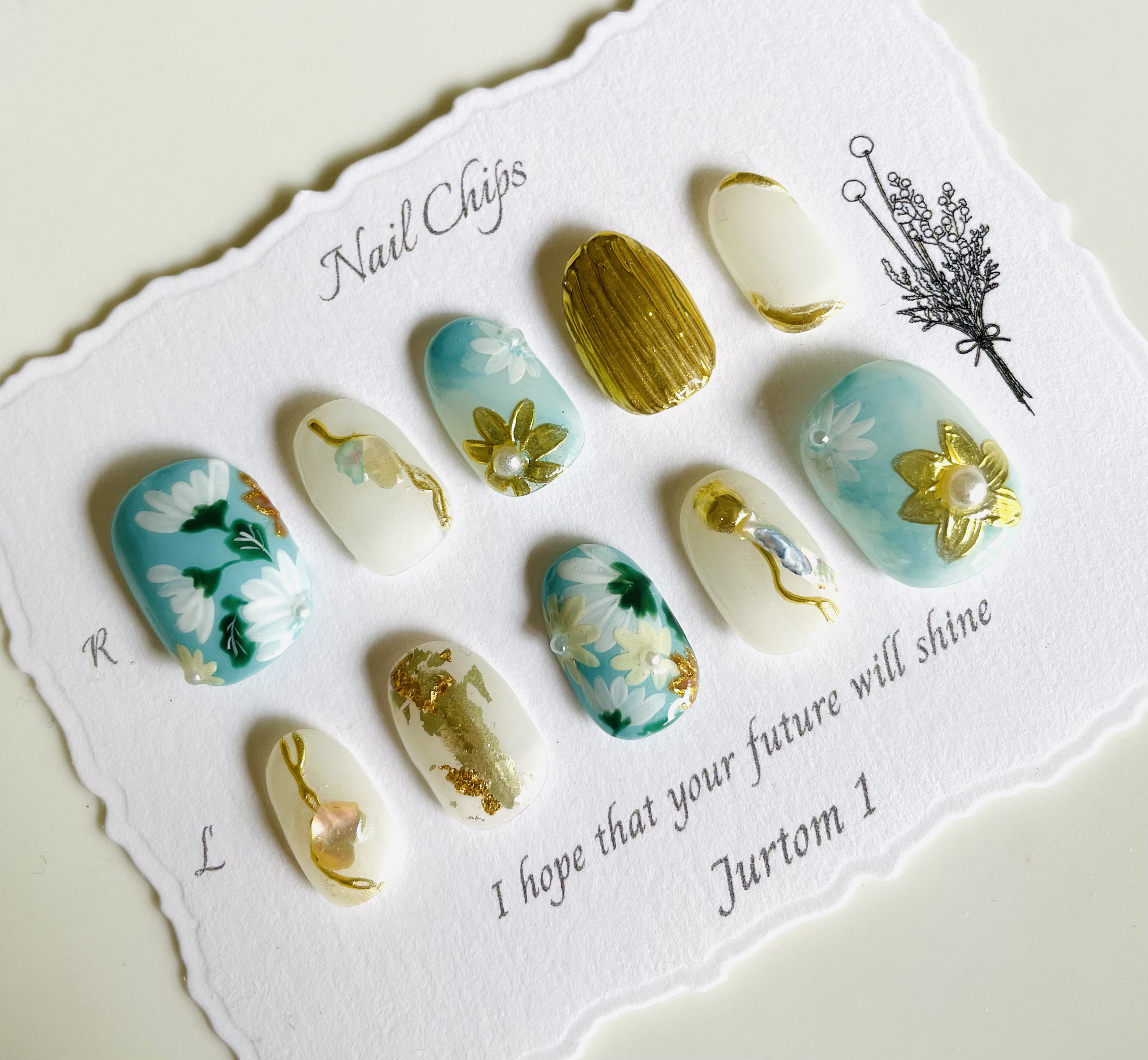 jurtom 1ネイル／ブルーホワイトフラワーネイル／ブライダルネイル／成人式ネイル／和柄ネイル/ゴールドネイルネイル