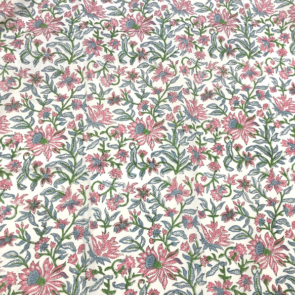 [50cm單位]白色粉紅色花灰葉印度手工塊印花布料紡織棉 第4張的照片