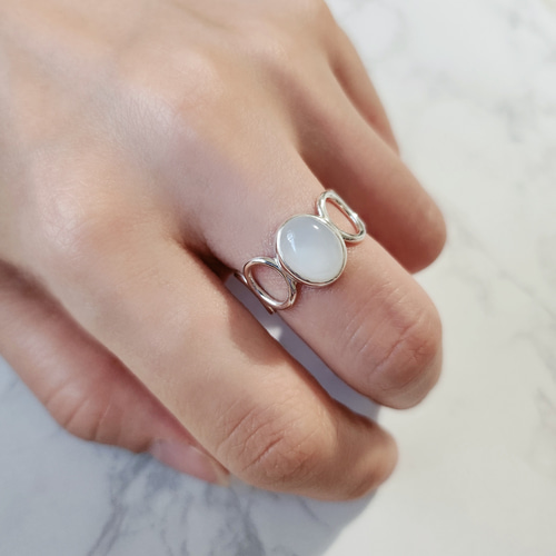 希少！タイムセール¥33000→¥22000ブルームーンストーン シルバーリング 希少！タイムセール¥33000→¥22000ブルームーンストーン