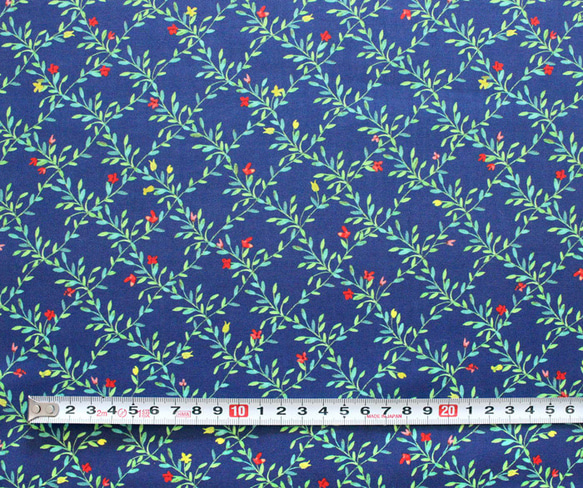 カットクロス Michael Miller Fabrics CX9803-NAVY Green Fence 3枚目の画像