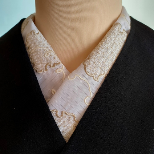 刺繍半衿 雪輪 菱つなぎ文 絽 和装小物（帯・半襟） 刺繍好日