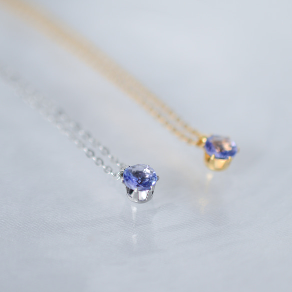 【天然石タンザナイトのシンプルな一粒ネックレス】青紫/5mm/サージカルステンレス/つけっぱなしok 3枚目の画像