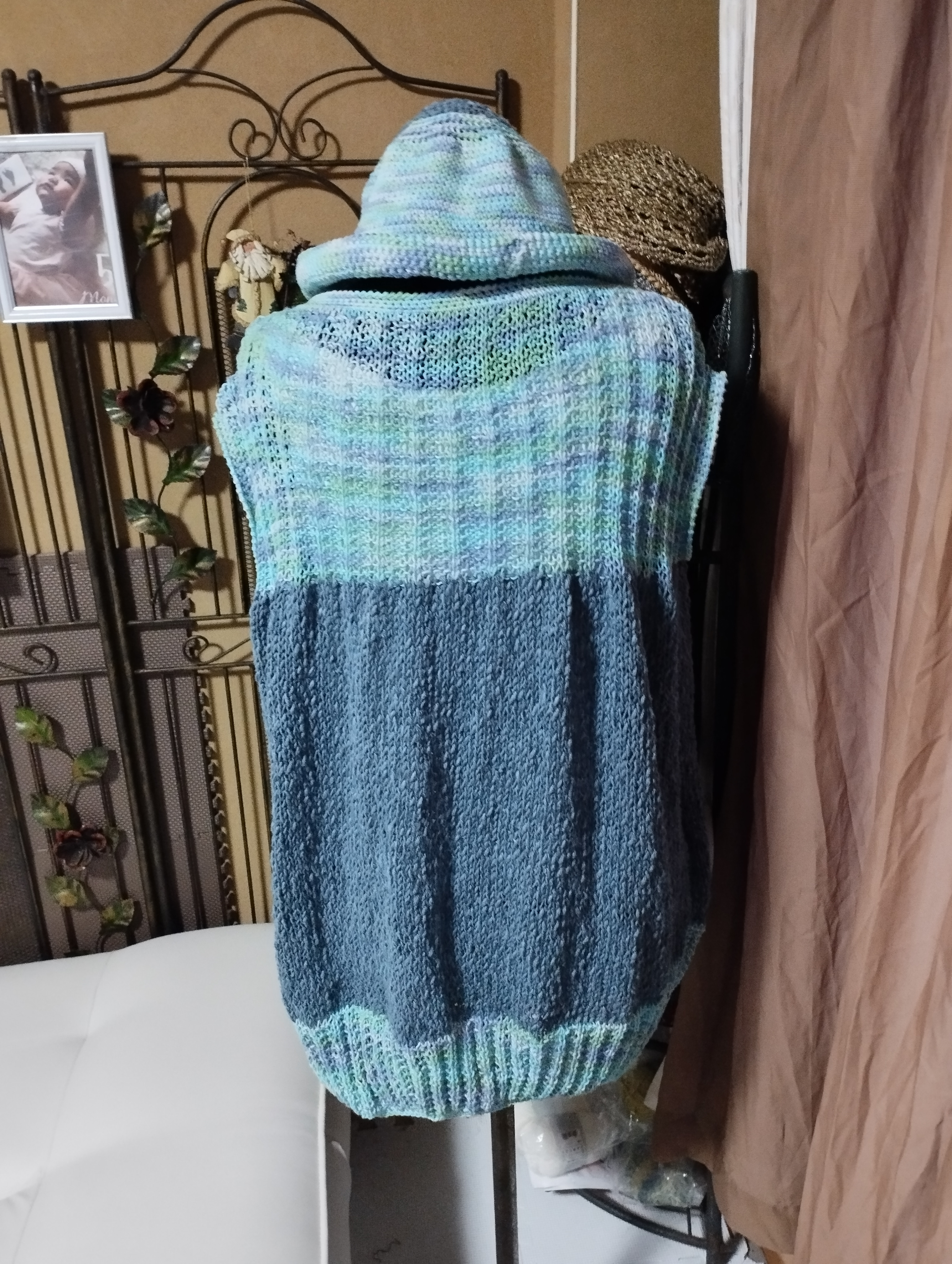 帽子付きバイカラーロングベスト