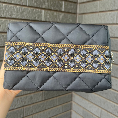 インド刺繍リボン 【スクウェア】ポーチ | fpac.com.br